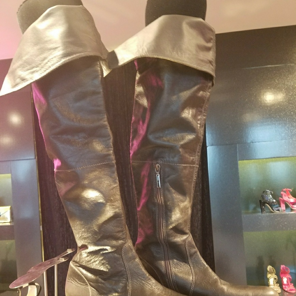 Schutz Women's Knee-High Boot - Picture 8 of 8